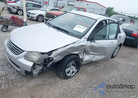 2009 Kia Spectra Ex z USA, uszkodzony, nr VIN KNAFE221095656953